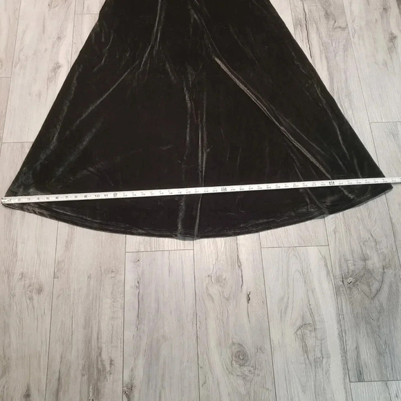 Hopeless Romantic Dark Grey Velvet Long Sleeve Maxie Dress Size M - Picture 7 of 9